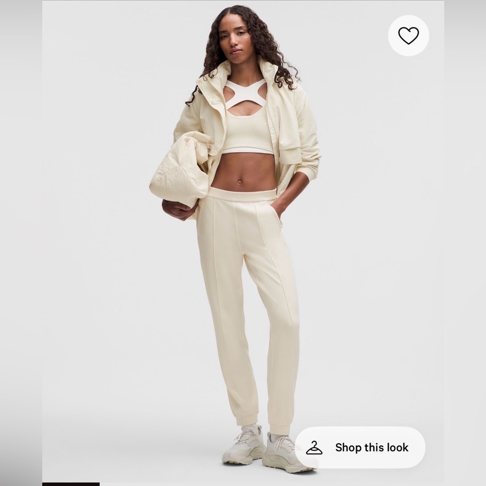 Women’s lululemon softstreme jogger